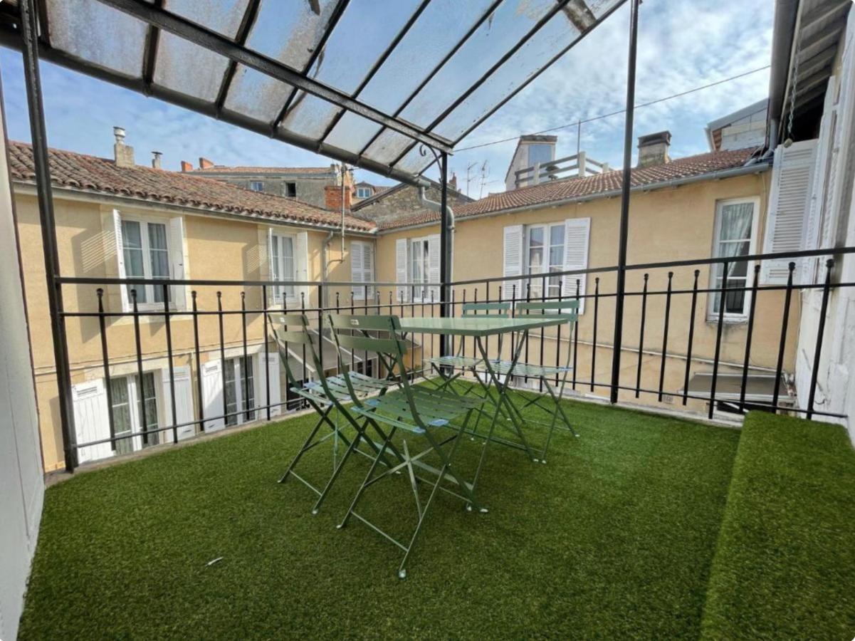 Superbe T2 Neuf Centre Ville Wifi Terrasse Netflix Périgueux Zewnętrze zdjęcie
